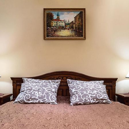 Bed & Breakfast In Downtown Lvov Exteriér fotografie